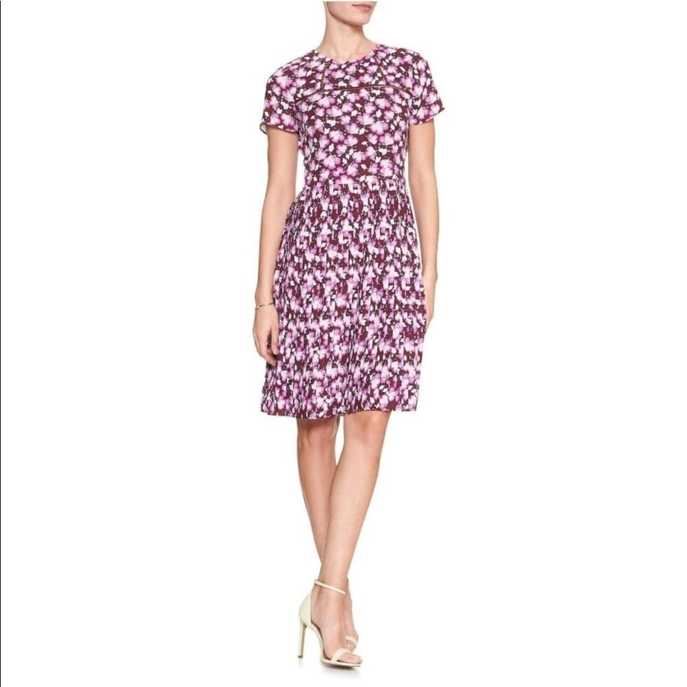 Banana Republic Factory NWT pleated crepe dress floral wine purple 6